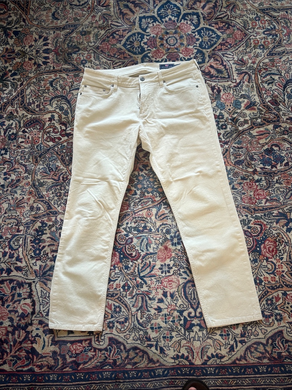 Vineyard Vines men’s cream 5 pocket Straight-Leg corduroys, narrow wale